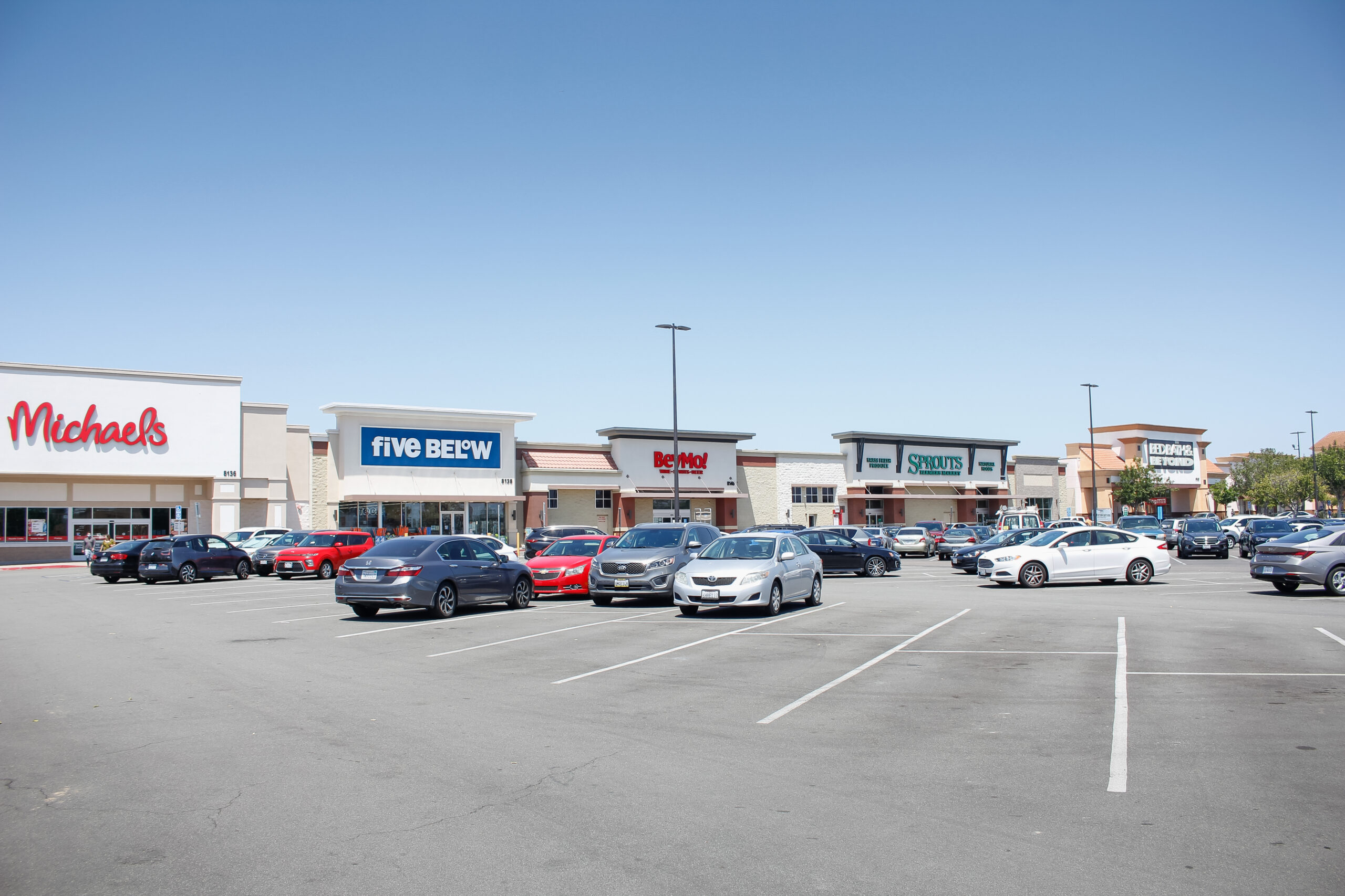 Day Porter Services for Shopping Centers